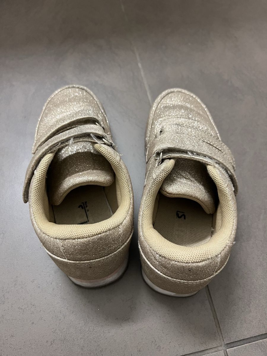 Scarpe per ragazze: Turnschuhe Kids glitzer Gold 29 – Usato da Zürich venduto da Gabi_78 2