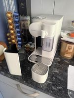 Nespresso DeLonghi Lattissima