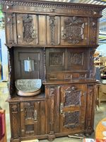 Antiker Renaissance Buffet-Schrank, 1671, Nussbaum massiv