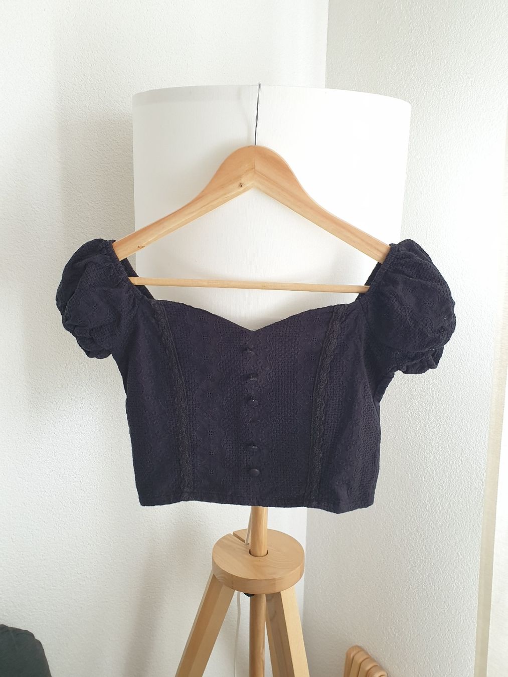 Top: Black Crochet Crop Top – Usato da Aigle venduto da Smagbrelle18