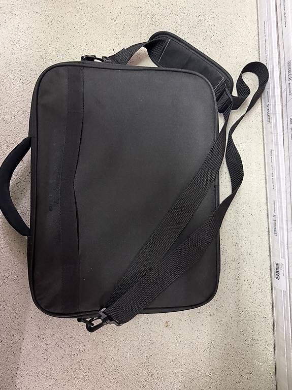 Sacs: Targud Laptop-Tasche – D'occasion à Märstetten par sha_9p7c 2