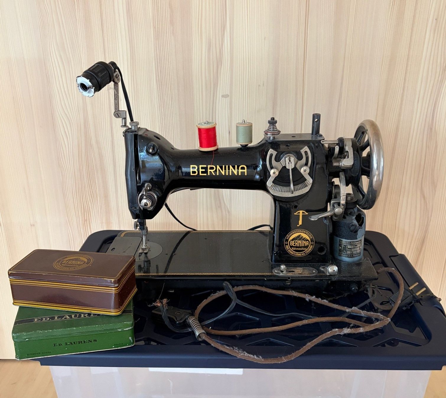 Bernina Macchine da cucire: BERNINA Nähmaschine Antik – Usato da Villigen venduto da Hwink 3