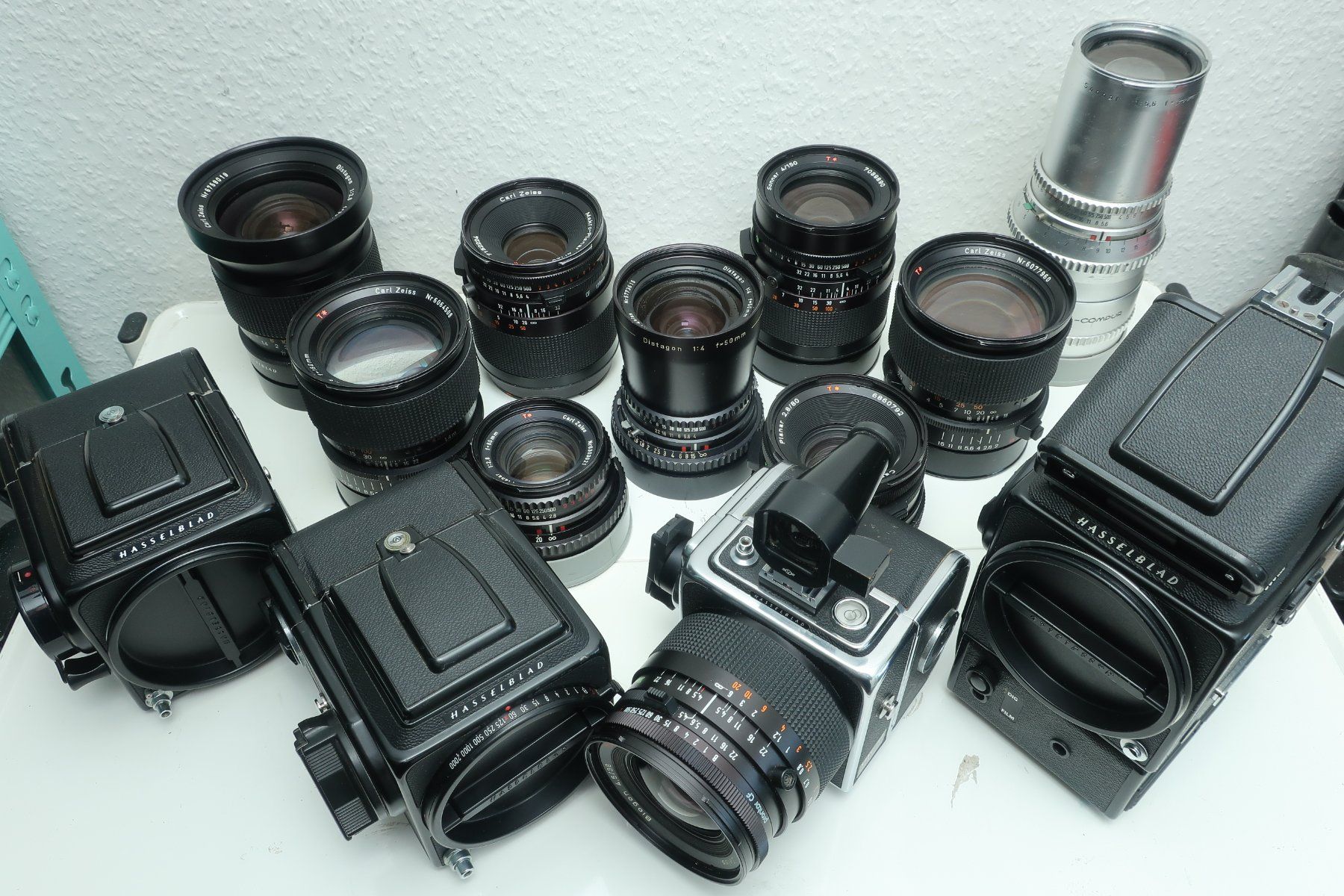 Hasselblad Fotocamera: LETZTE Gelegenheit Hasselblad Sammlung Kameras Objektive – Usato da Zürich venduto da dnk_nrd8