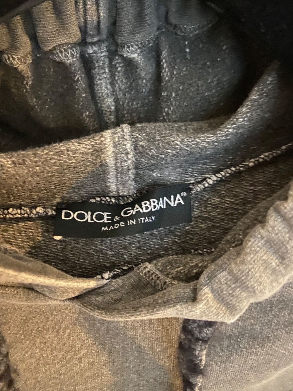 Dolce & Gabbana Maglioni & Felpe: Dolce & Gabbana Hoodie – Usato da Zürich venduto da Larazade 1