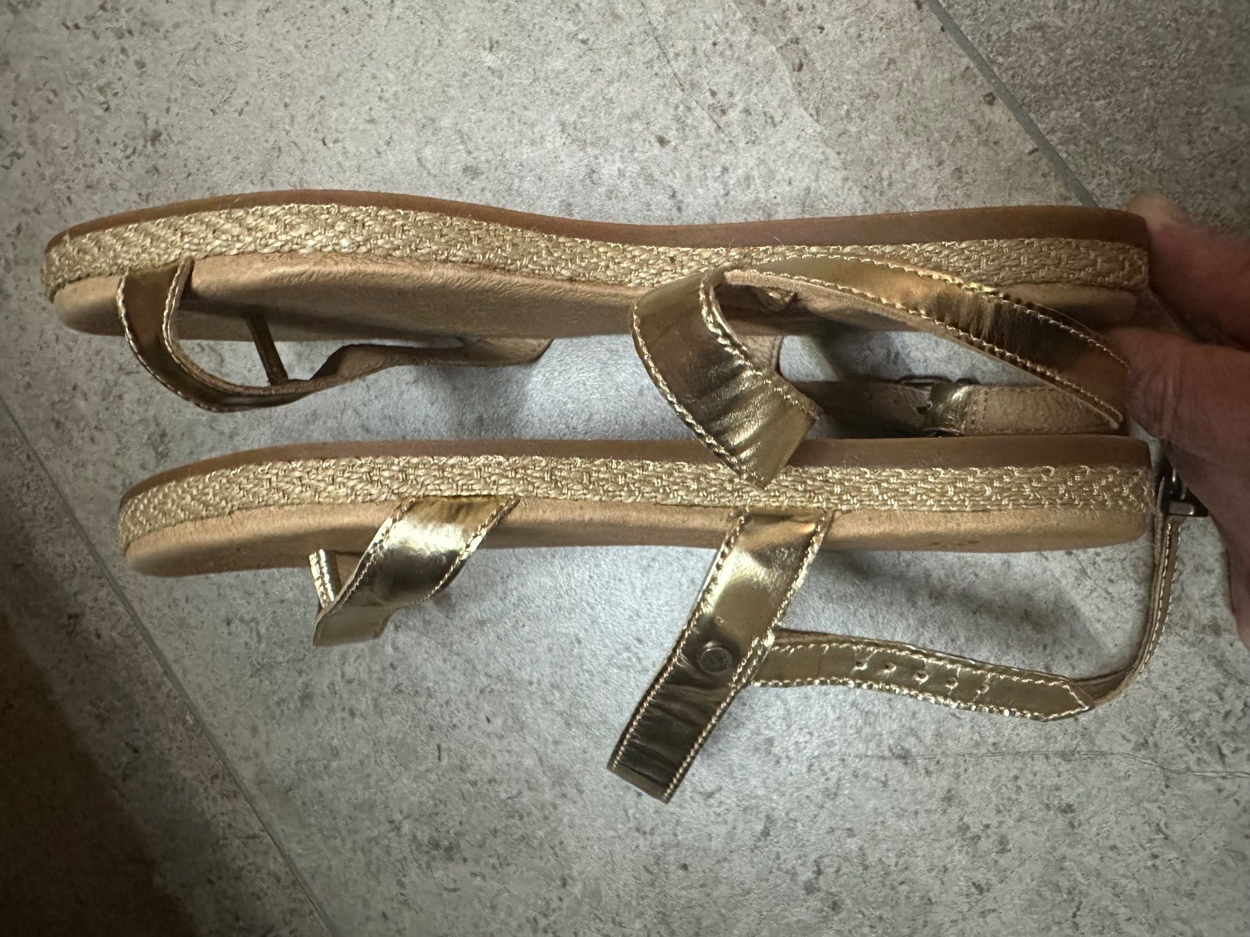 Ugg Scarpe da donna: Ugg sandals 37 – Nuovo e nell'imballaggio originale da Ebikon venduto da nat_jzh5 4