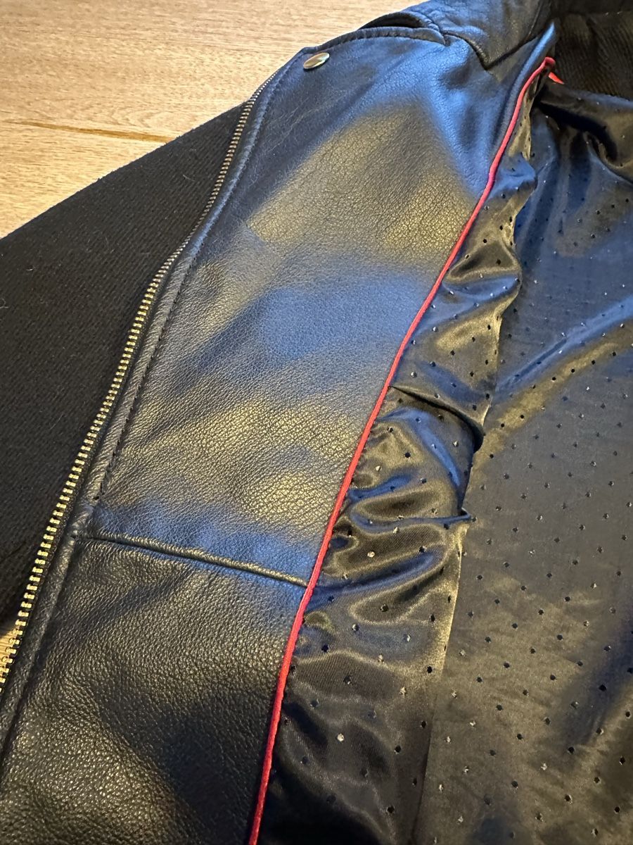Jacken: Veste mi-saison – Gebraucht aus Enney von pet_qd9b 2