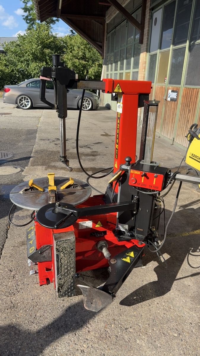 Corghi Tutte le macchine: Corghi 20A 2019RC Pneu-Maschine – Usato da kottwil venduto da kolino 4