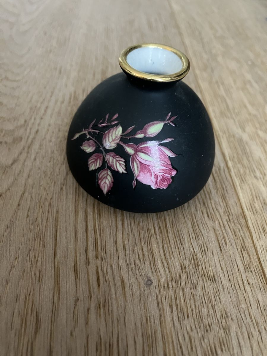 Vasi & Recipienti: Schwarze Vase mit Rosenmuster – Usato da Birmenstorf AG venduto da matchless000