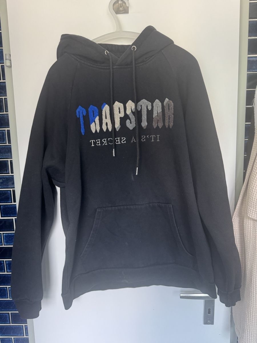 Trapstar Pullover & Sweatshirts: Trapstar Hoodie M – Gebraucht aus Naters von zynetic
