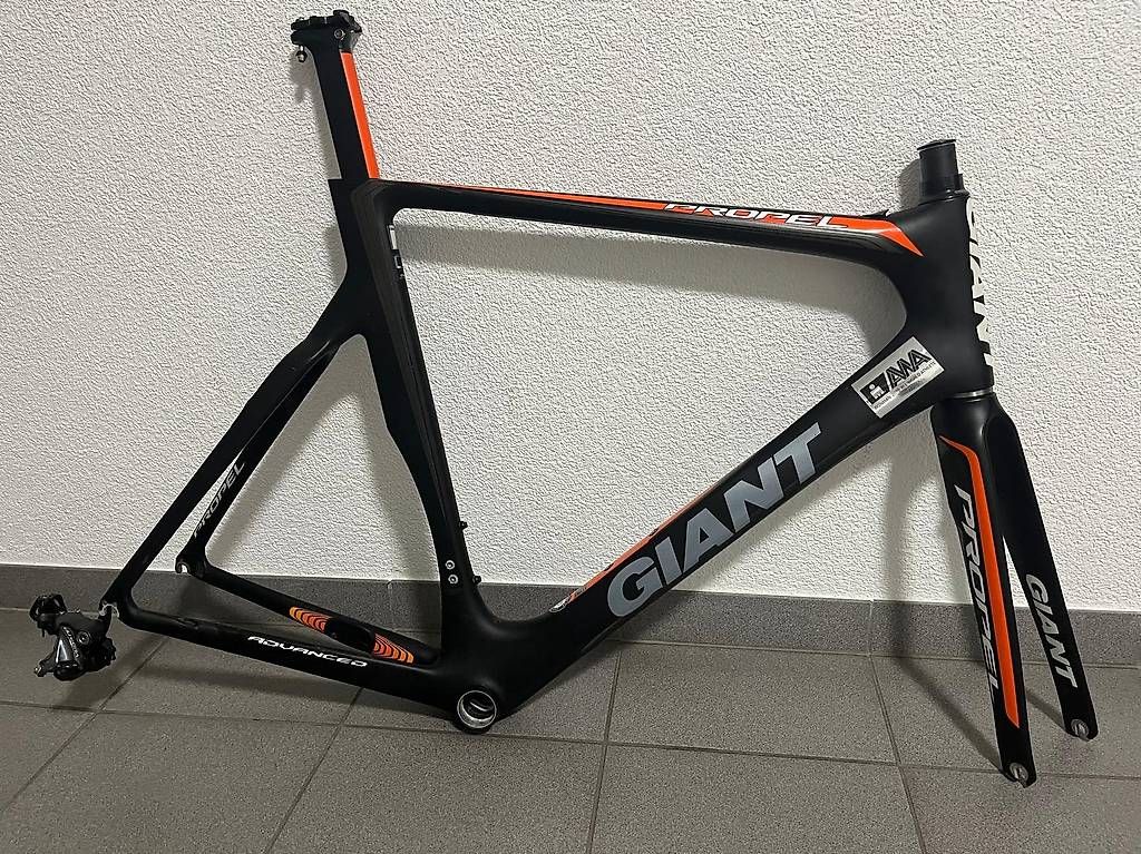 Giant Biciclette: Giant Propel Advanced – Usato da Versoix venduto da sad_2cl8