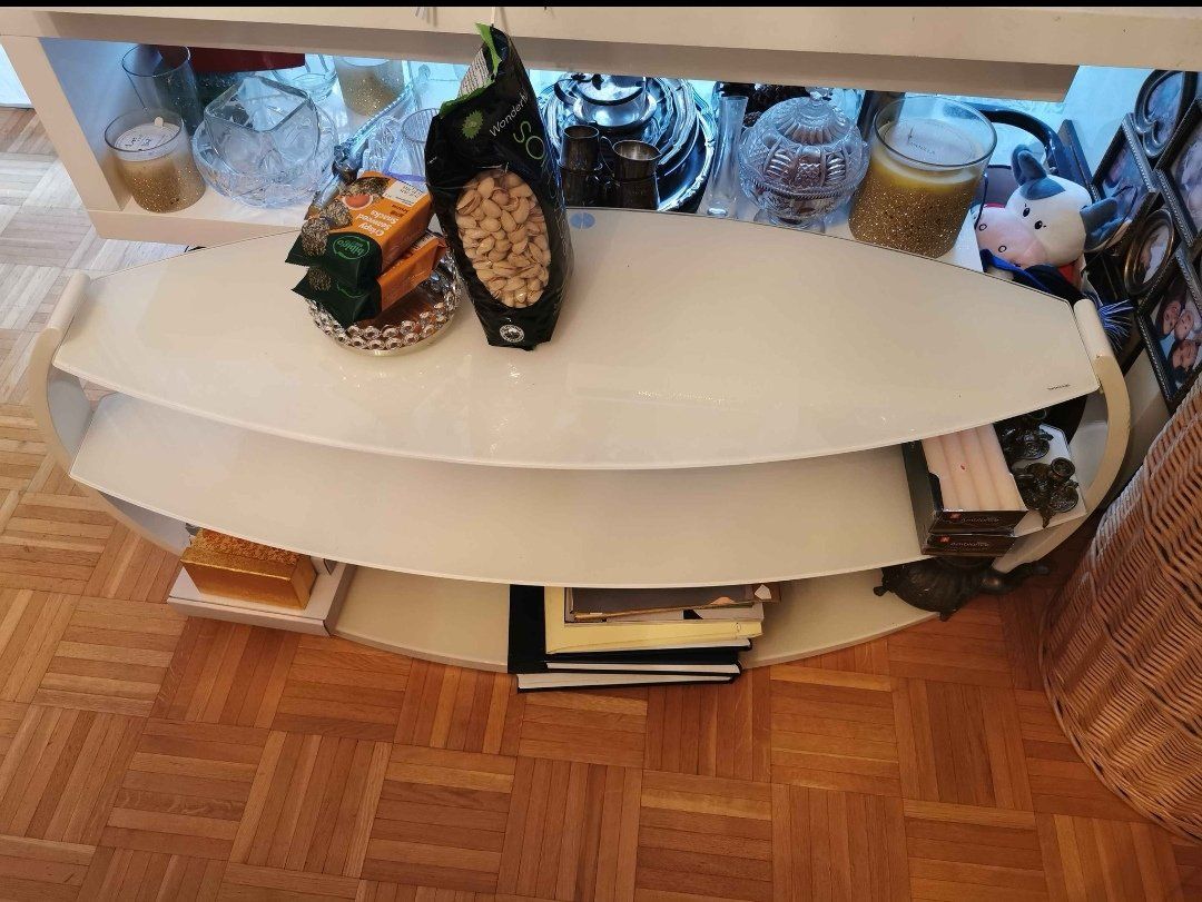 Mobili TV: Meuble TV blanc 3 étages – Usato da Neuchâtel venduto da aLIEz 1
