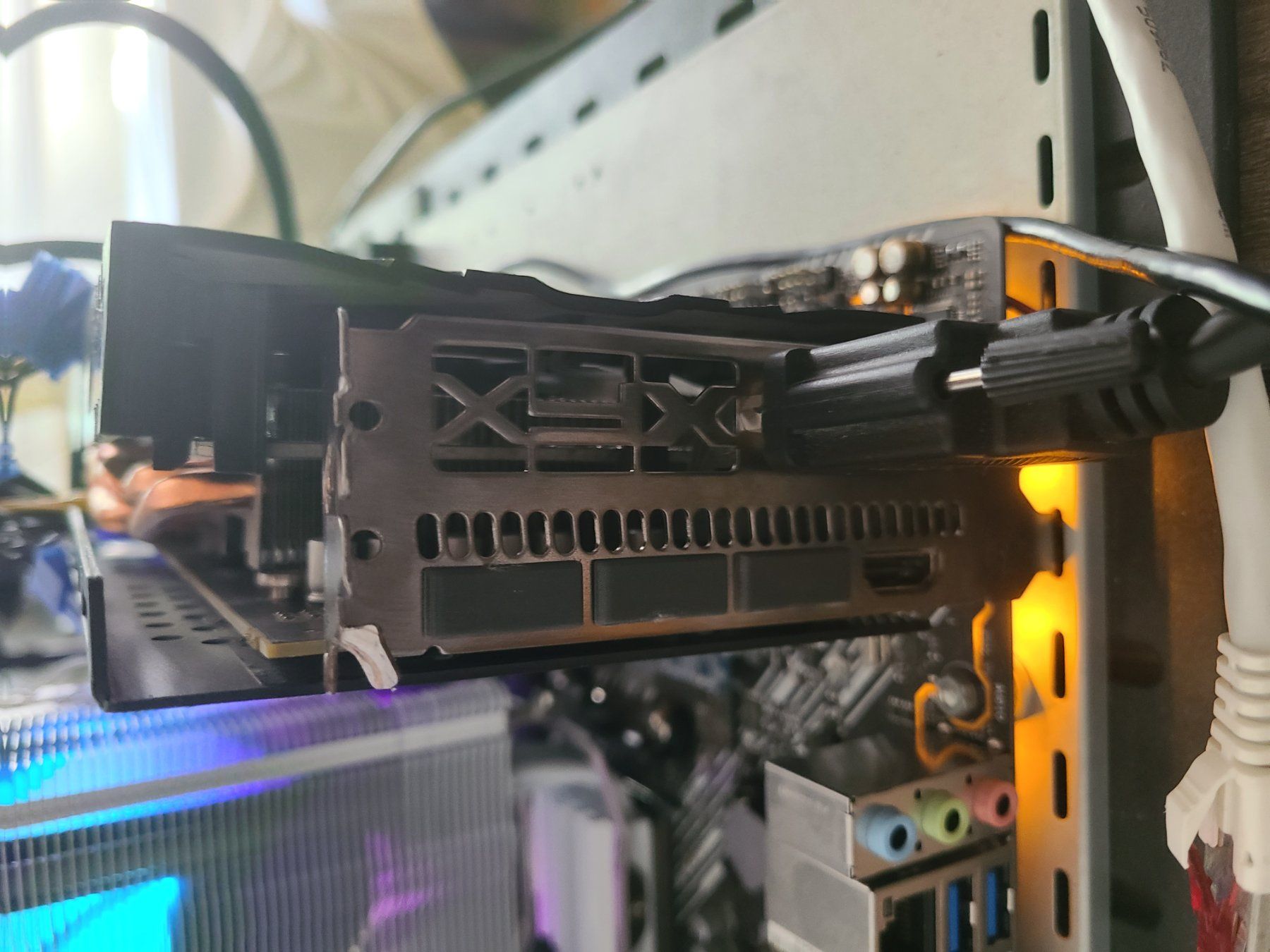 Grafikkarten: XFX amd RX 590 8GB – Gebraucht aus St-Sulpice VD von lca_7nwr 2