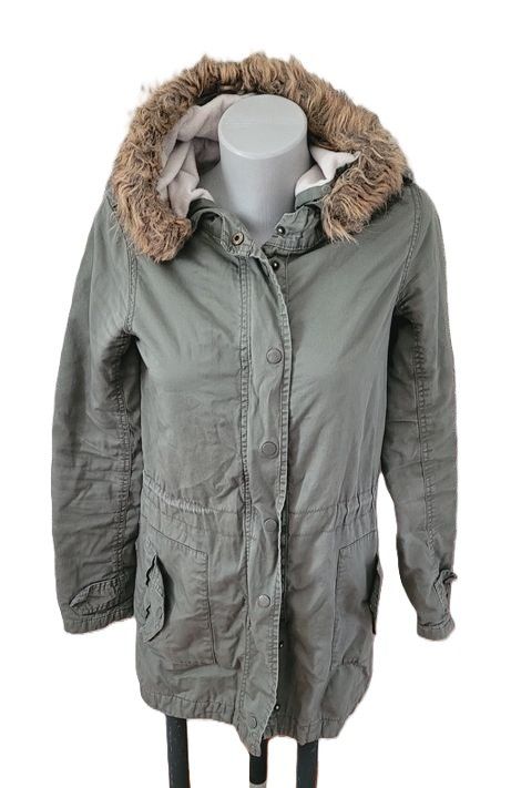 Giacche: Jacke Gr. S mit Kragen flauschig ZEBRA – Usato da Füllinsdorf venduto da Sunnebliemli7