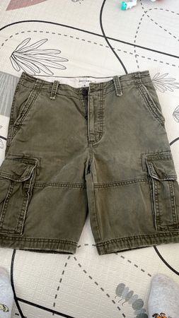 Bermuda Abercrombie colore verde taglia 16 usato