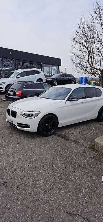 BMW Automobili: Bmw 120D – Usato da Niederuzwil venduto da her_dj6v