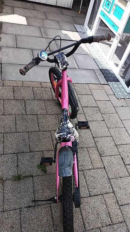 Velos: Mädchenfahrrad 20" – Gebraucht aus Madetswil von B-Ti 3