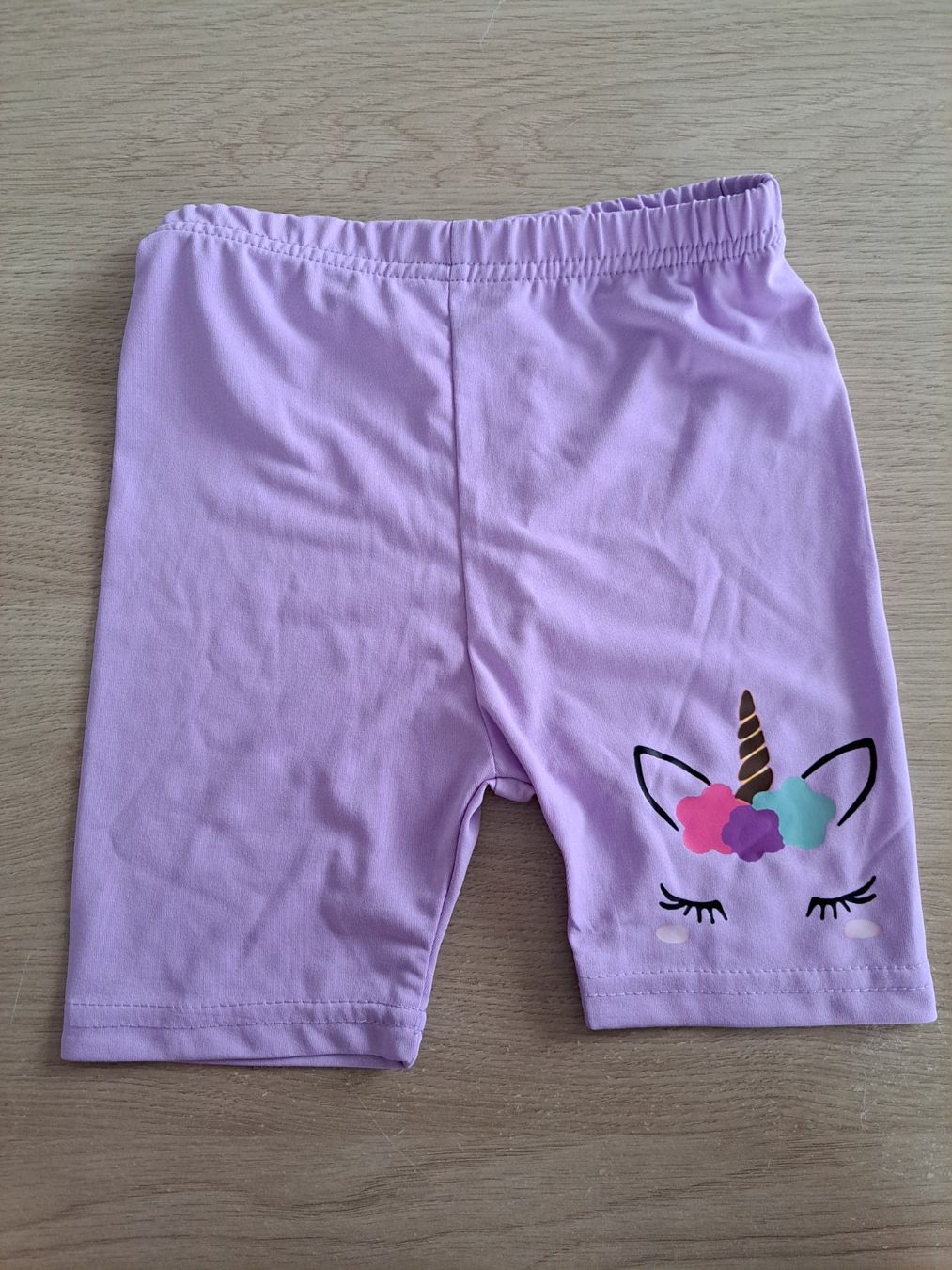 Lotti & Set di vestiti: Lot de 2 short enfant taille 120 – Usato da Marly venduto da Mumu1723 1