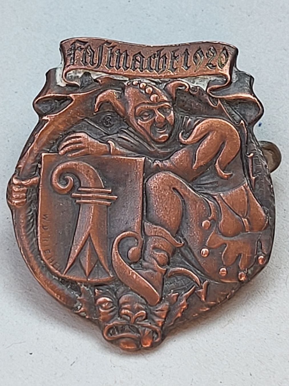Basler Plaketten & Abzeichen: Fasnacht 1920 Abzeichen Basel  Blagette – Gebraucht aus nunningen von mic_88k2