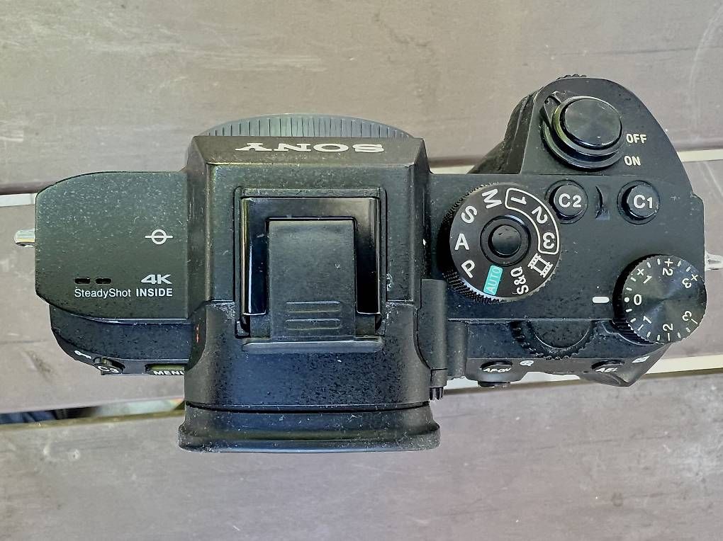 Sony Fotocamera: Sony A7R III & Grip – Usato da Basel venduto da Dudubbeldu 2