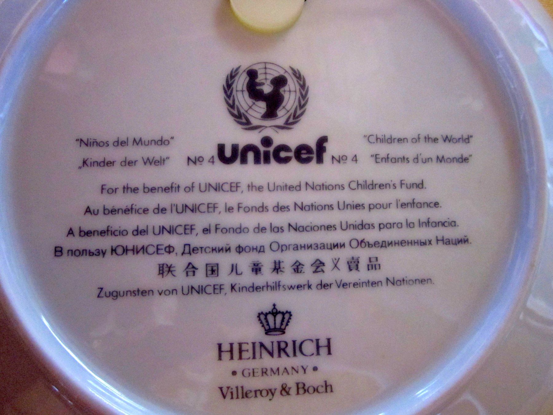 Villeroy & Boch Teller: Unicef Wandteller 2 Stück, Kinder der Welt – Gebraucht aus Binningen von flugi30 4