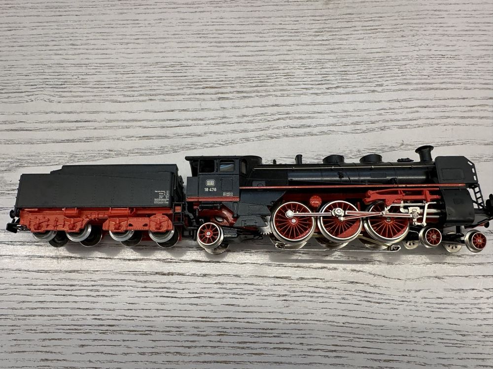 Märklin Trains électriques: Märklin 3093 DB BR 18 – D'occasion à Lupsingen par New-Haven 3