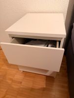 Nachttisch