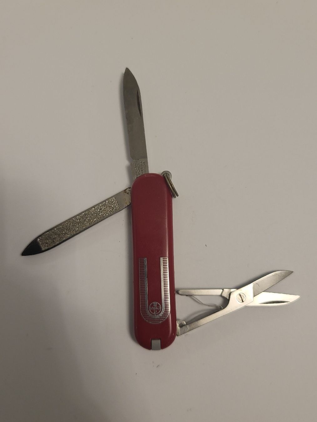 Victorinox Couteaux de poche: Taschenmesser rot mit UBS Logo  – D'occasion à nunningen par mic_88k2 3