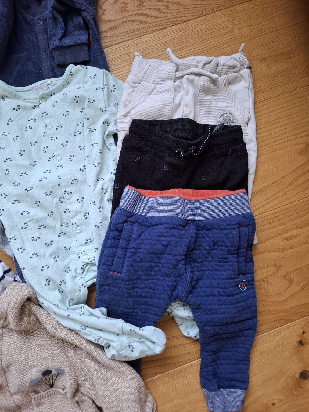 Lotti & Set di vestiti: Kleiderpaket Gr. 68 – Usato da Hildisrieden venduto da Safrania 3