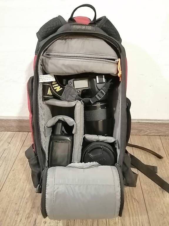 Sacs à dos: Lowepro Kamara-Rucksack, rot-schwarz – D'occasion à Reinach BL par urbanfinds 2