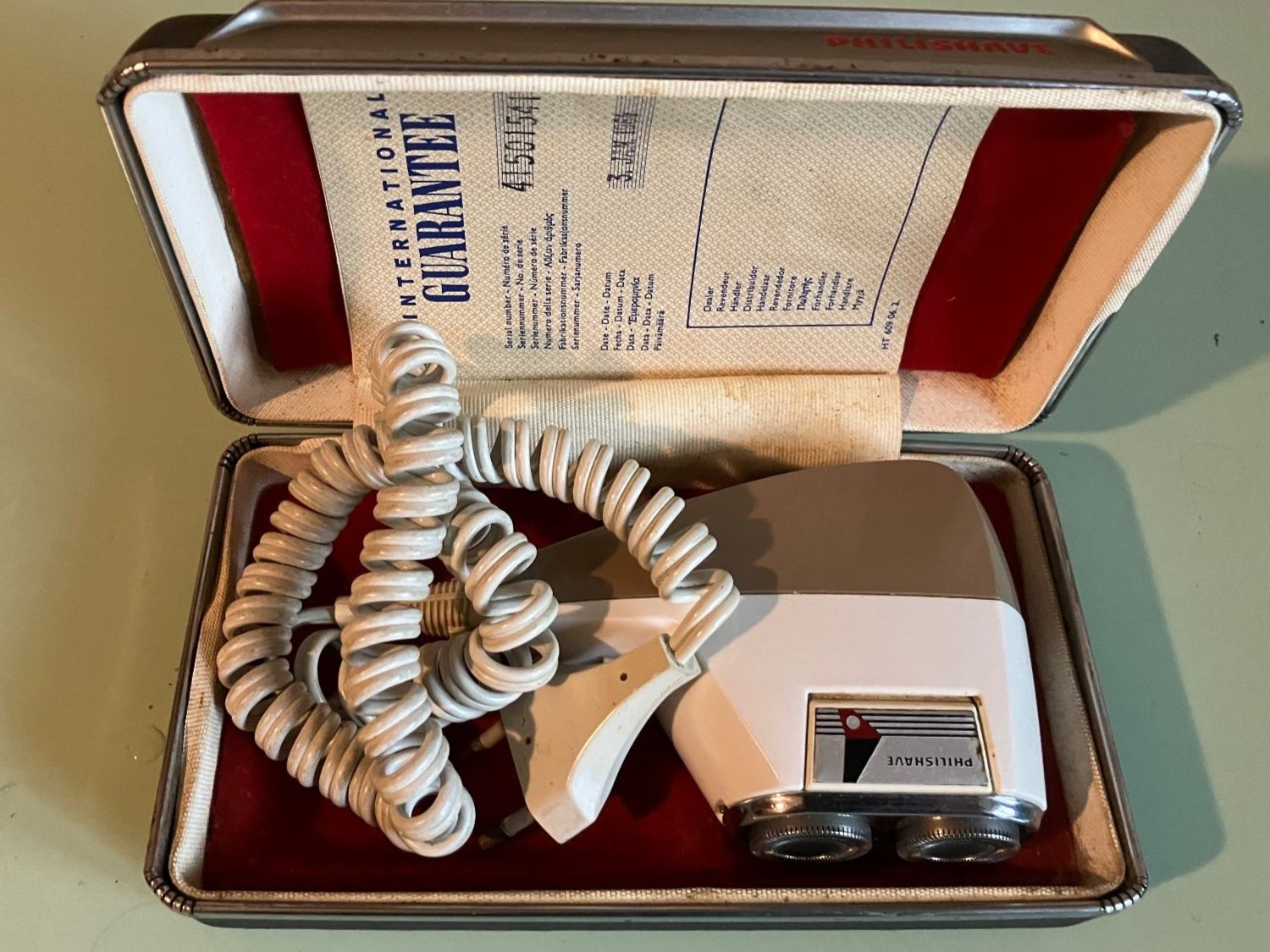 Philips Rasoi & Lamette da barba: Vintage Philips Philishave - Rasierer mit Etui – Usato da Sattel venduto da Pinggi7 1