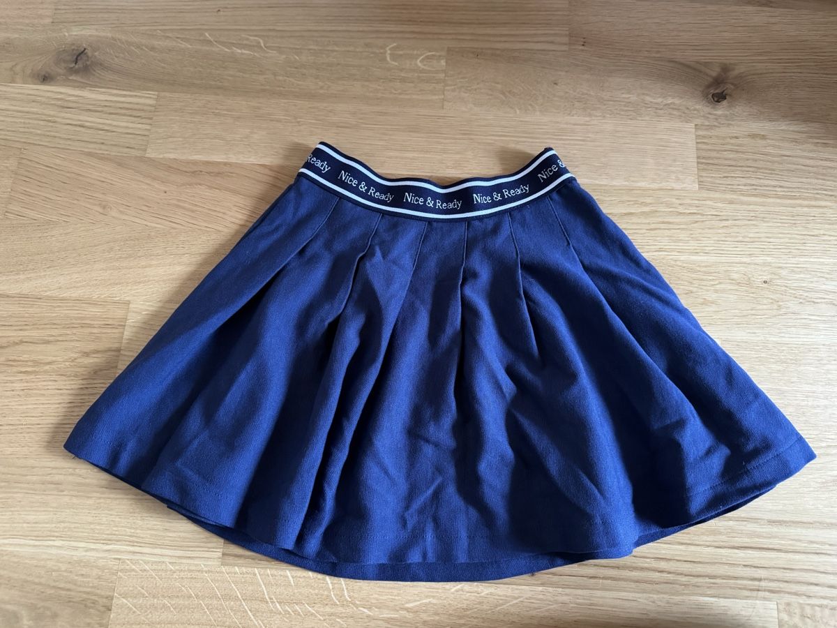 Zara Vestiti & Gonne: Zara Rock, Grösse 116 – Nuovo (secondo la descrizione) da Kleinandelfingen venduto da les_gb7w