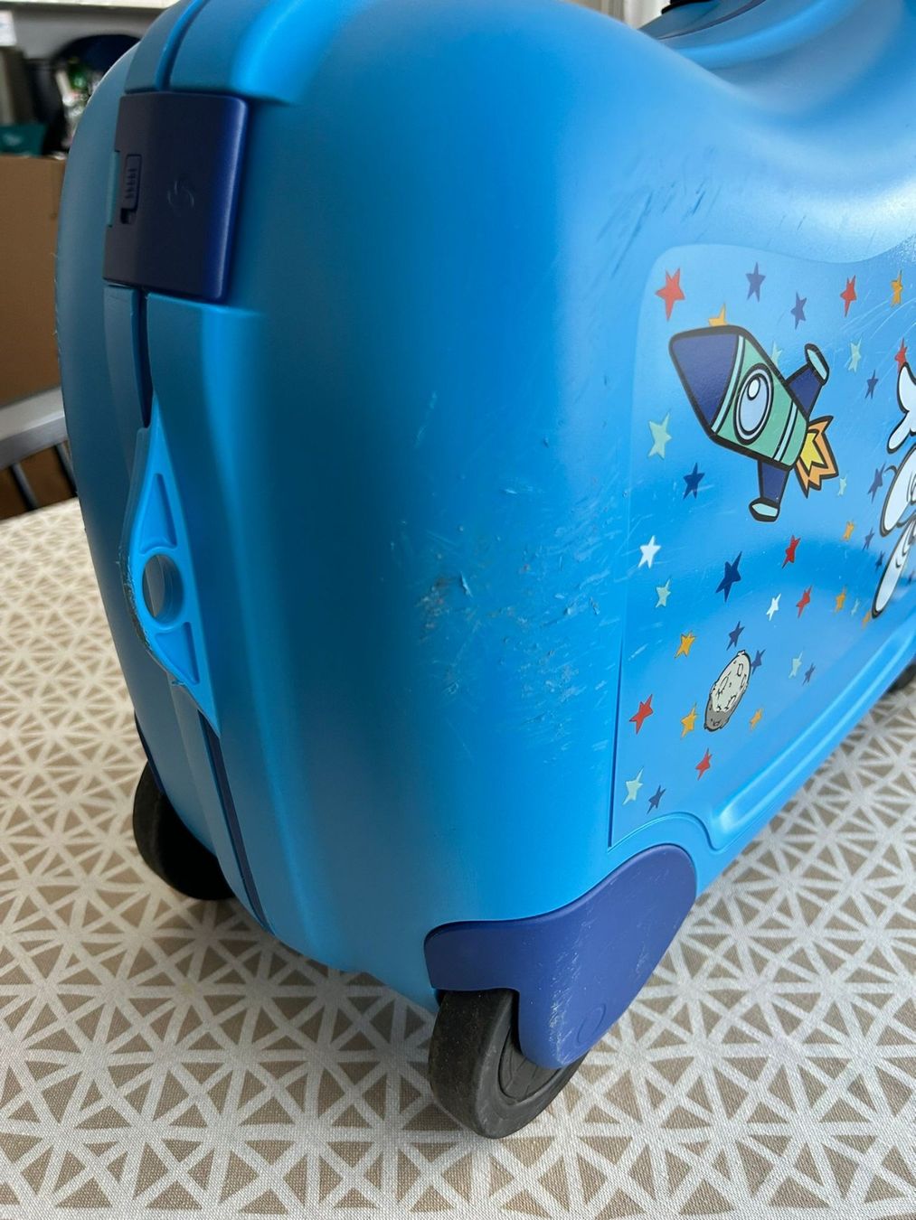 Samsonite Valigie: Samsonite Dream2Go Disney Mickey Ride-On Kinderkoffer – Usato da Dübendorf venduto da sek_9xgf 3