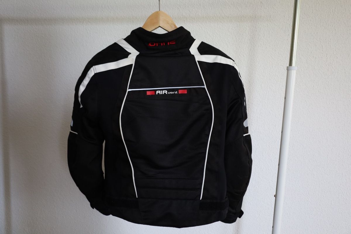 Giacche: Dane Sommerjacket FANO 2 Lady Black/white Gr. 36 – Usato da Wallisellen venduto da Claudi086 1