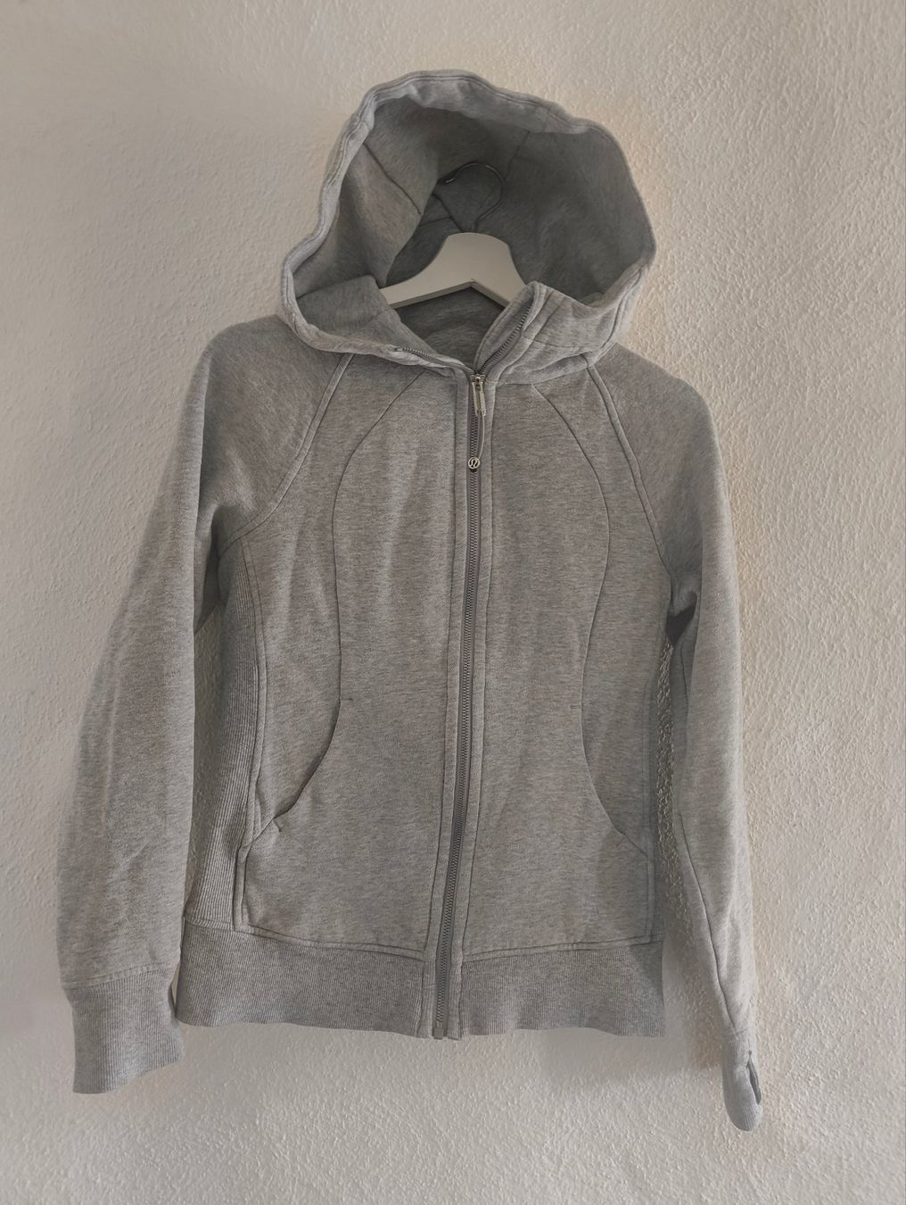 Lululemon Jacken: Lululemon Scuba Hoodie – Gebraucht aus Stein am Rhein von DaOhana