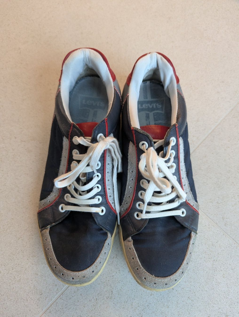 Levi's Chaussures hommes: Levi's Herrenschuhe Gr. 41 – D'occasion à Samstagern par Gc8 1