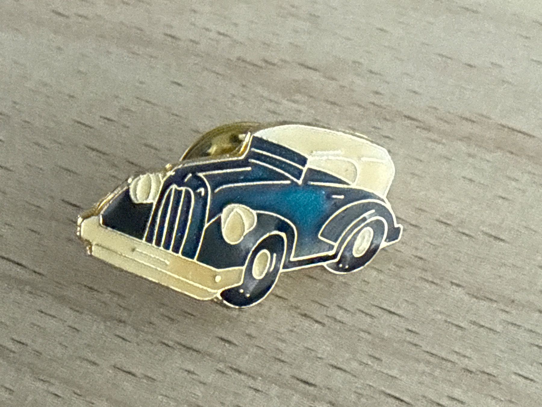 Plaquettes & Badges: Pin Oldtimer – D'occasion à Glattbrugg par Schweigmatt