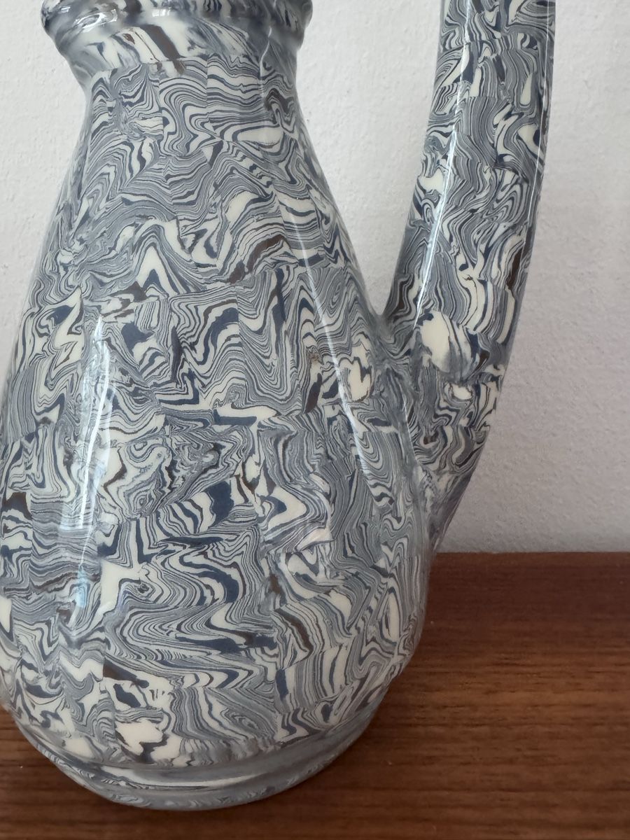 Caraffe: Pichet vintage en faïence de Roanne, circa 1950 – Usato da Vésenaz venduto da Angela.C3 2