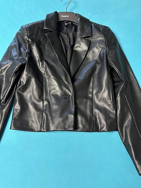 Jacken: Kunstlederjacke kurz Gr. XS – Gebraucht aus Wald AR von bertli00