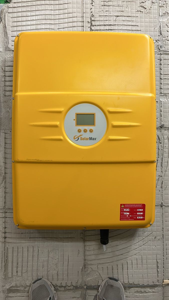Inverter: SolarMax Wechselrichter – Usato da Berschis venduto da towa350