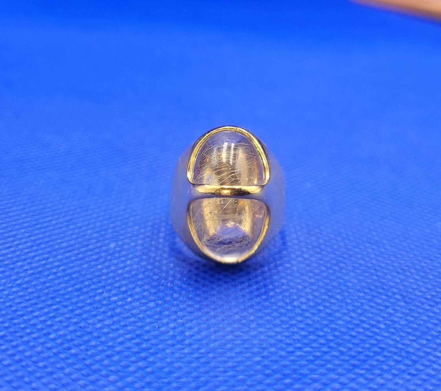 Anelli: Massiv 18 Karat 750 Gold Ring Mit Stein. – Usato da Wald ZH venduto da Aniade