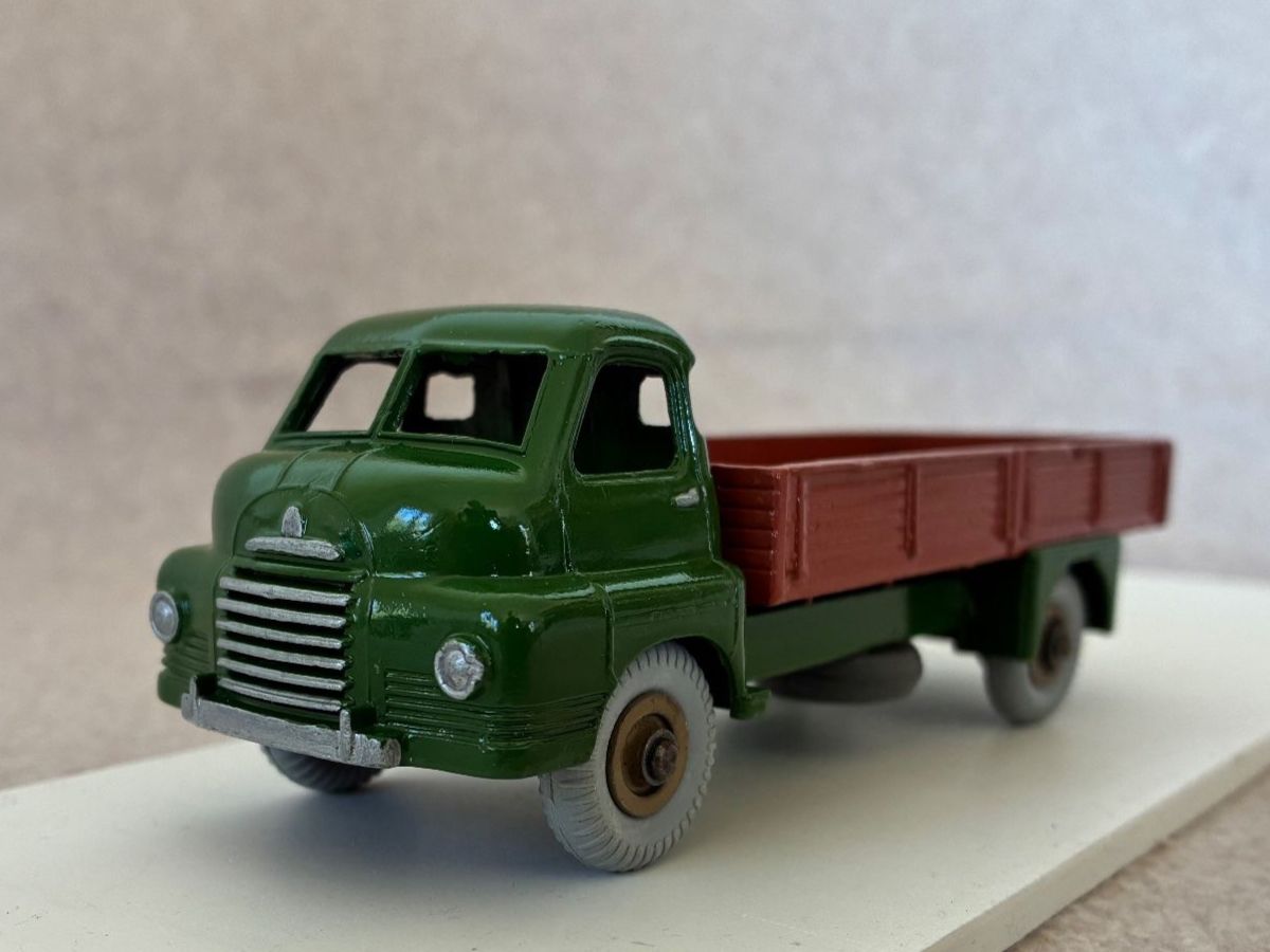 Dinky Toys Modellini d'auto: Dinky Bedford Truck – Usato da Gümmenen venduto da Supererland 7