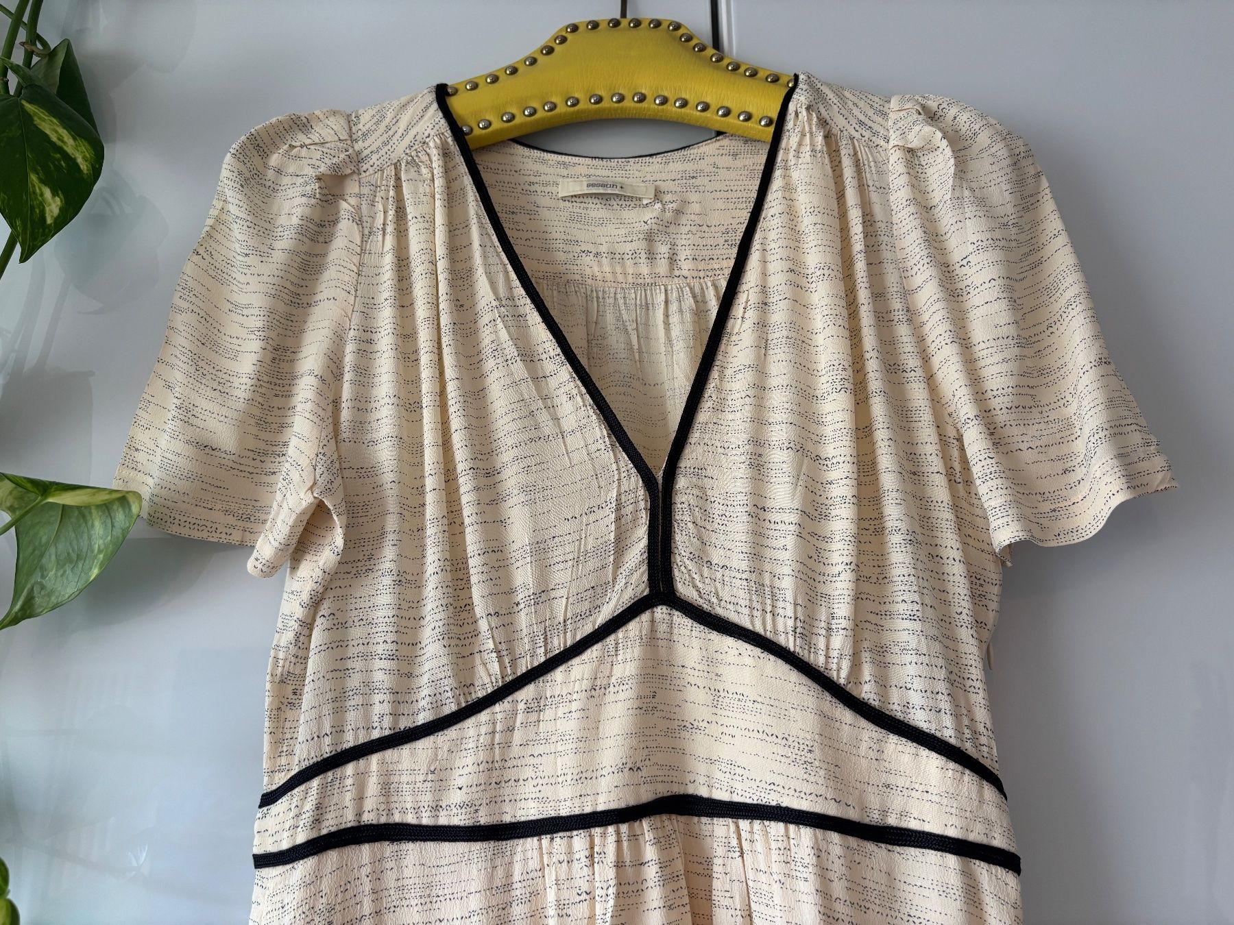 Sessun Vestiti: SESSUN "JIMA" Kleid Gr. M – Usato da Zürich venduto da missmodernage 2