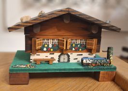 Antike Musik-Dose mit Edelweiss Melodie - Swiss Made!