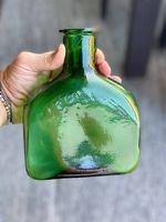 Antiche bottiglie di vetro colorato 