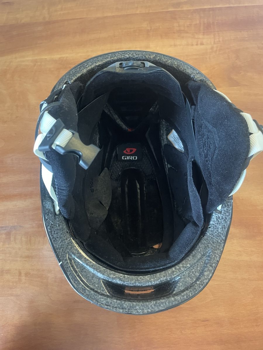 Giro Helme: Giro Skihelm / Grösse M – Gebraucht aus Zürich von knipso 3