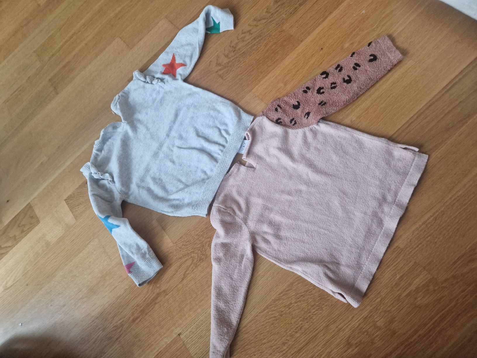 Lotti & Set di vestiti: 2 Pullover - Gr 86 - Zara & Smile - Aufdruck – Usato da Reinach BL venduto da Dschinni80 5