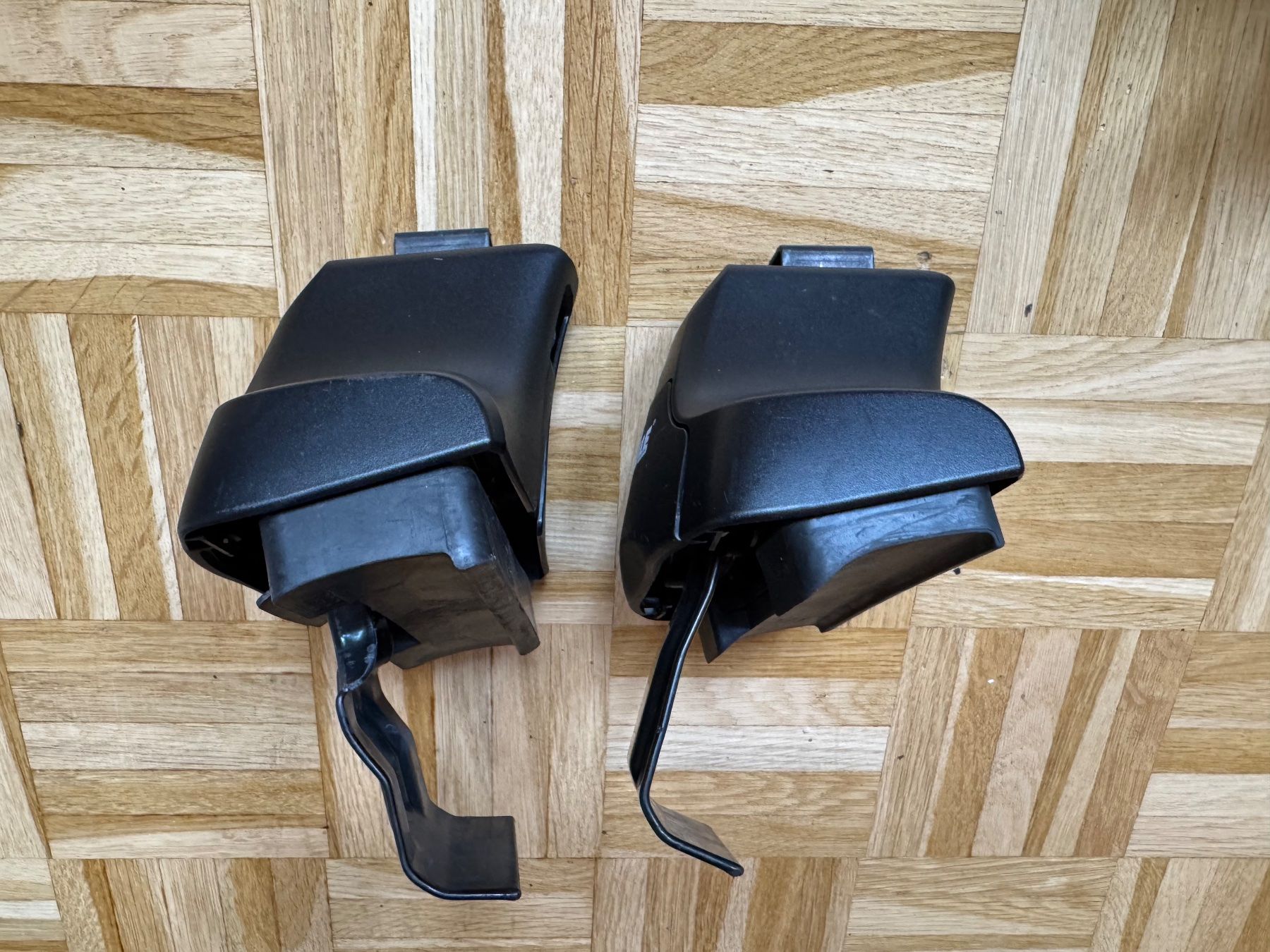 Thule Barres de toit: Thule Rapid System 754 (Kit Range Rover Evoque 2011-2018) – D'occasion à St. Gallen par geClayfield 2