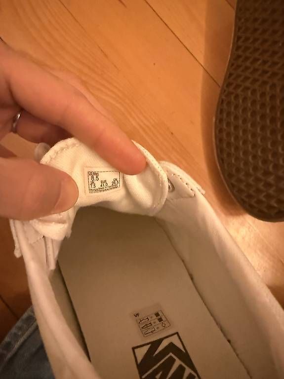 Vans Scarpe da uomo: Baskets Vans blanche T41 – Usato da Genève venduto da jeancharlesdoppler 2