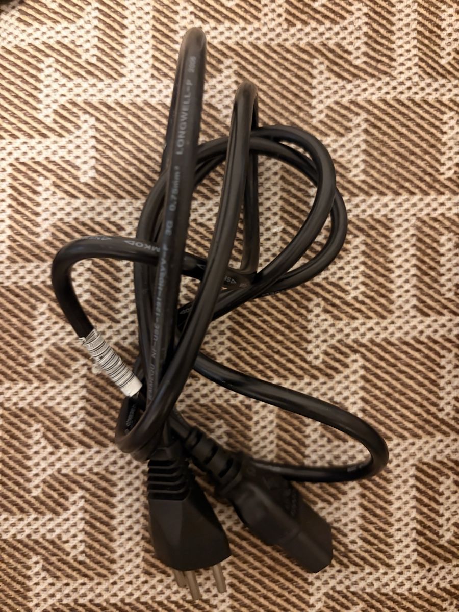 Kabel: Stromkabel Schweiz Stecker C13 zu Stecker J gebraucht – Gebraucht aus St.Gallen von rslalfs 1