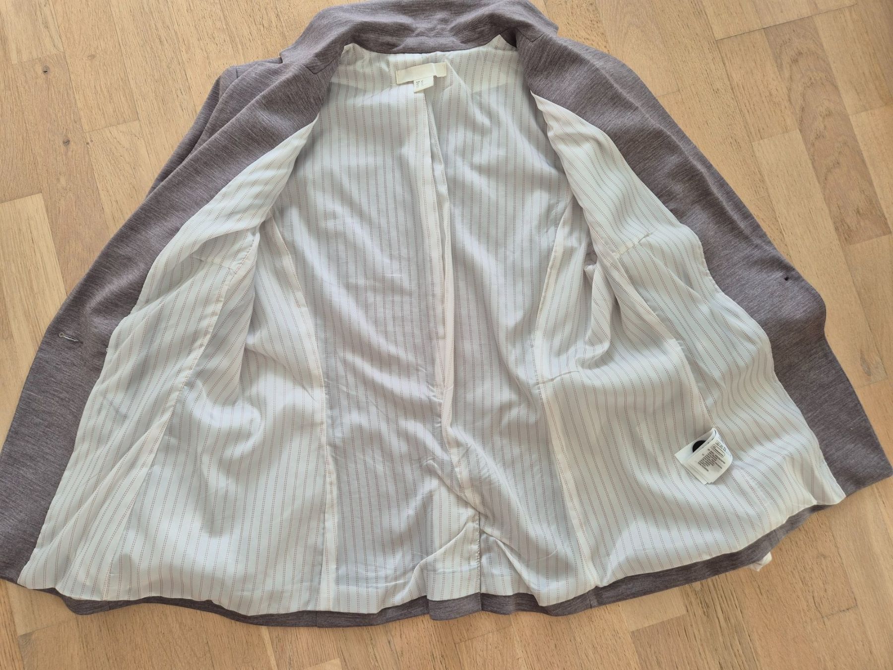 Lotti di vestiti: Stylische Kombi in Grösse 38/40 – Nuovo (secondo la descrizione) da Schaffhausen venduto da Madison74 6